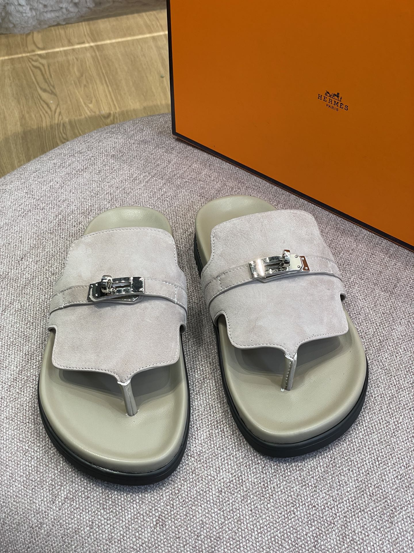 Hermès new pure leather classic Kelly flip-flops