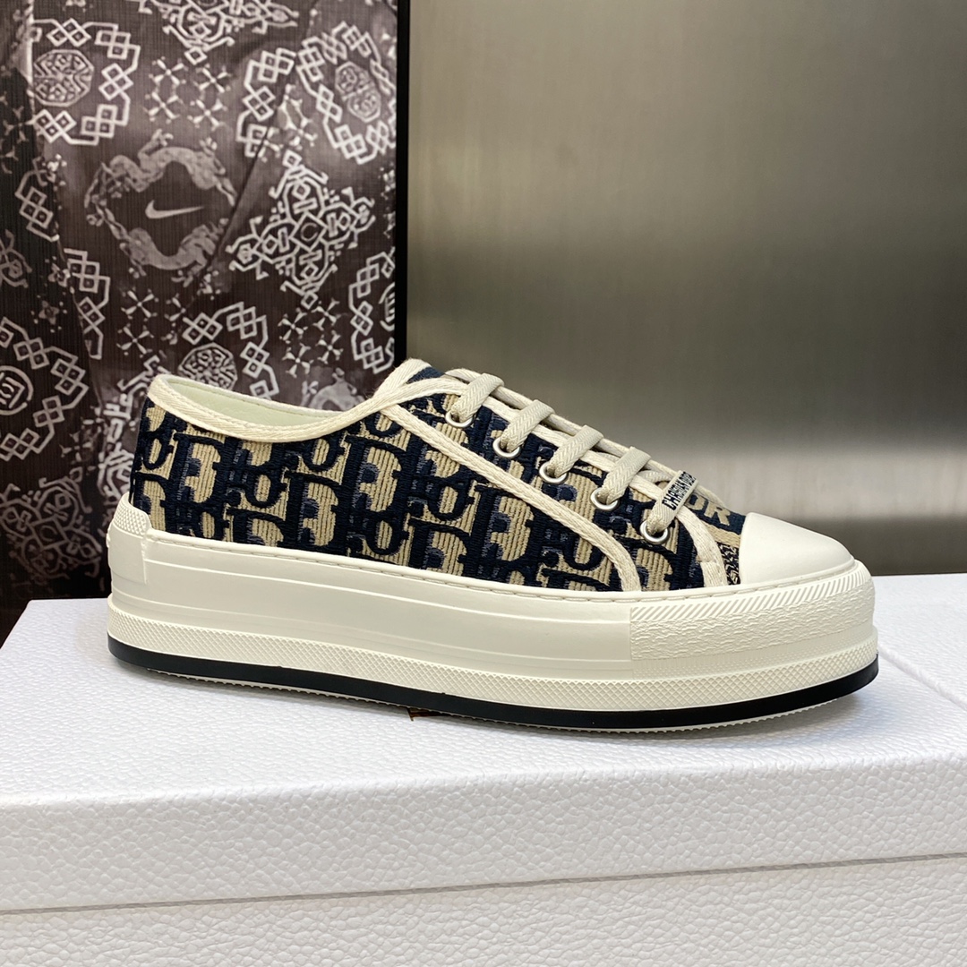 DIOR SNEAKERS