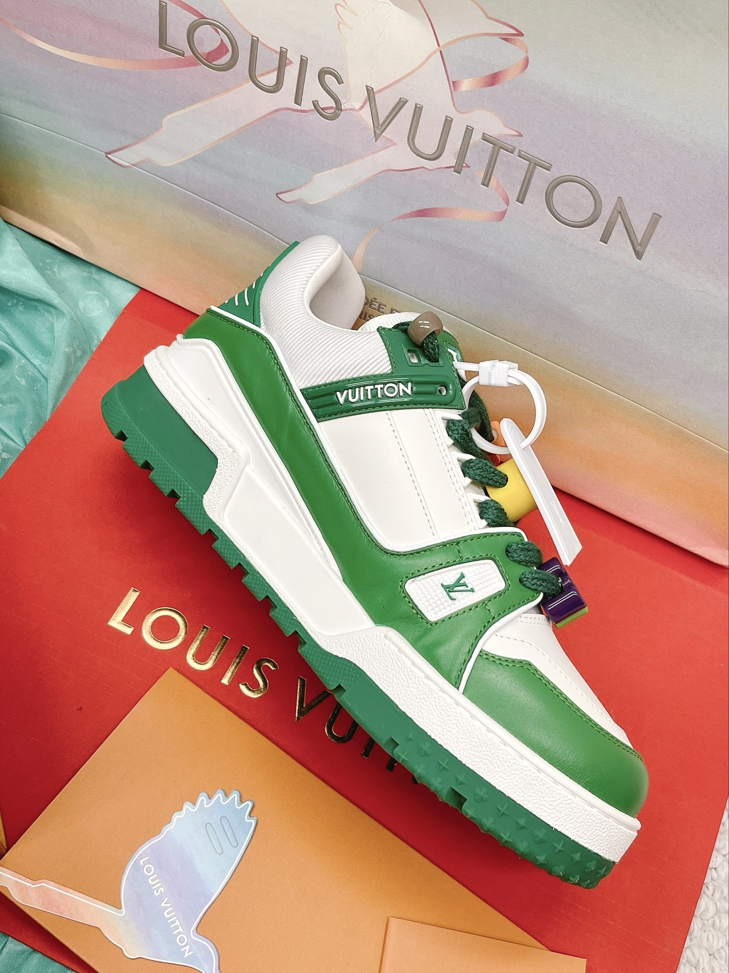 LOUIS VUITTON SNEAKERS