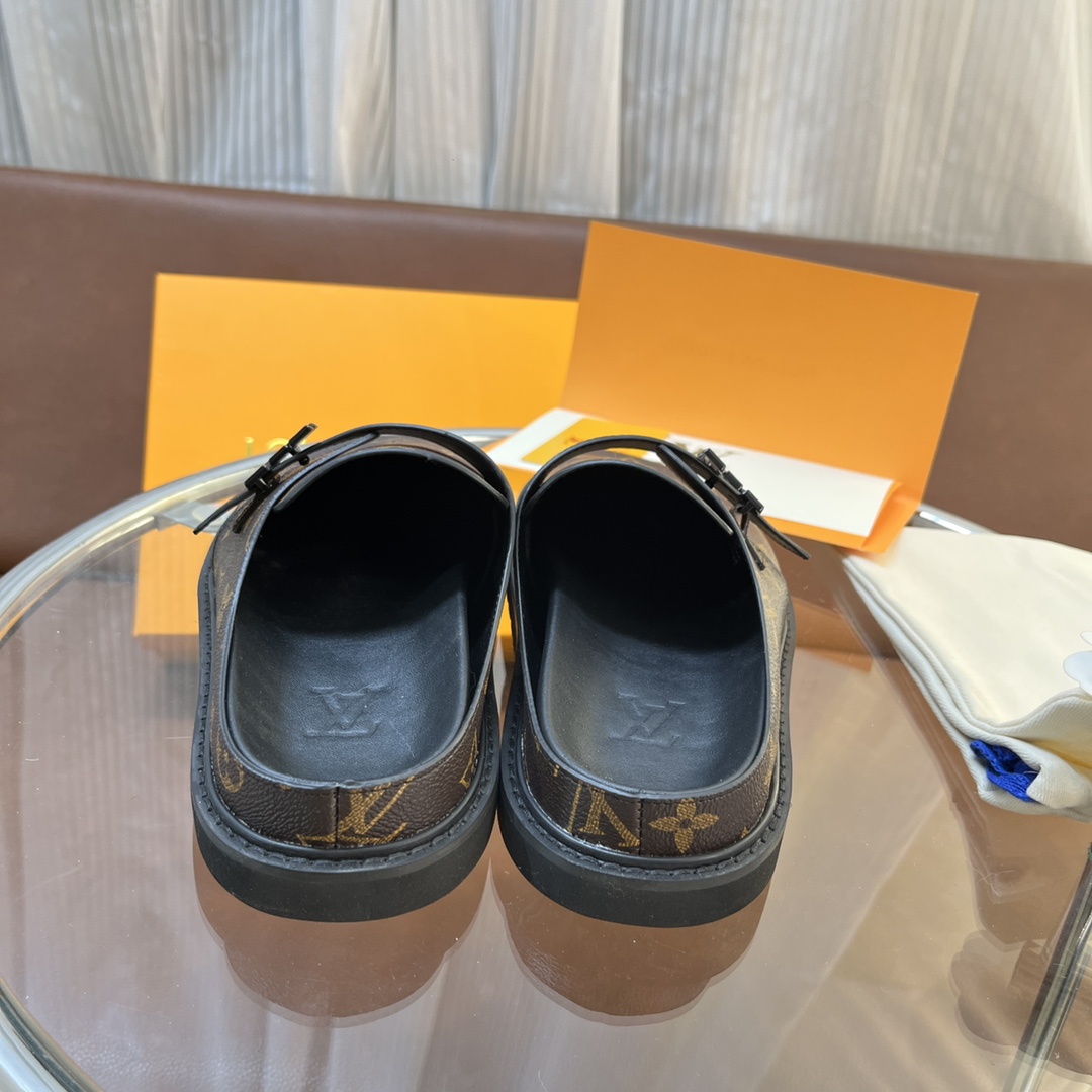 LOUIS VUITTON SLIDES