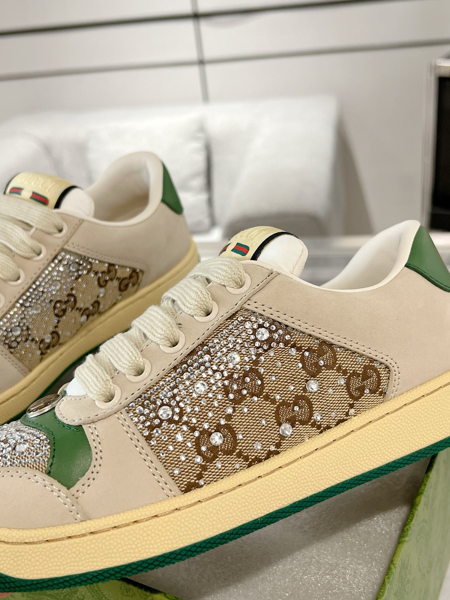 GUCCI Sneakers （With Crystal）