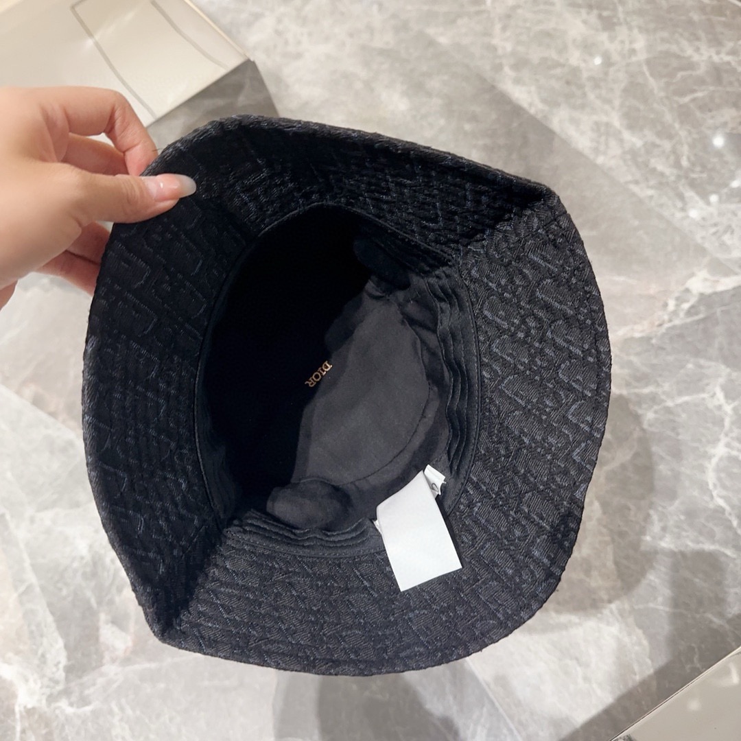 DIOR cap