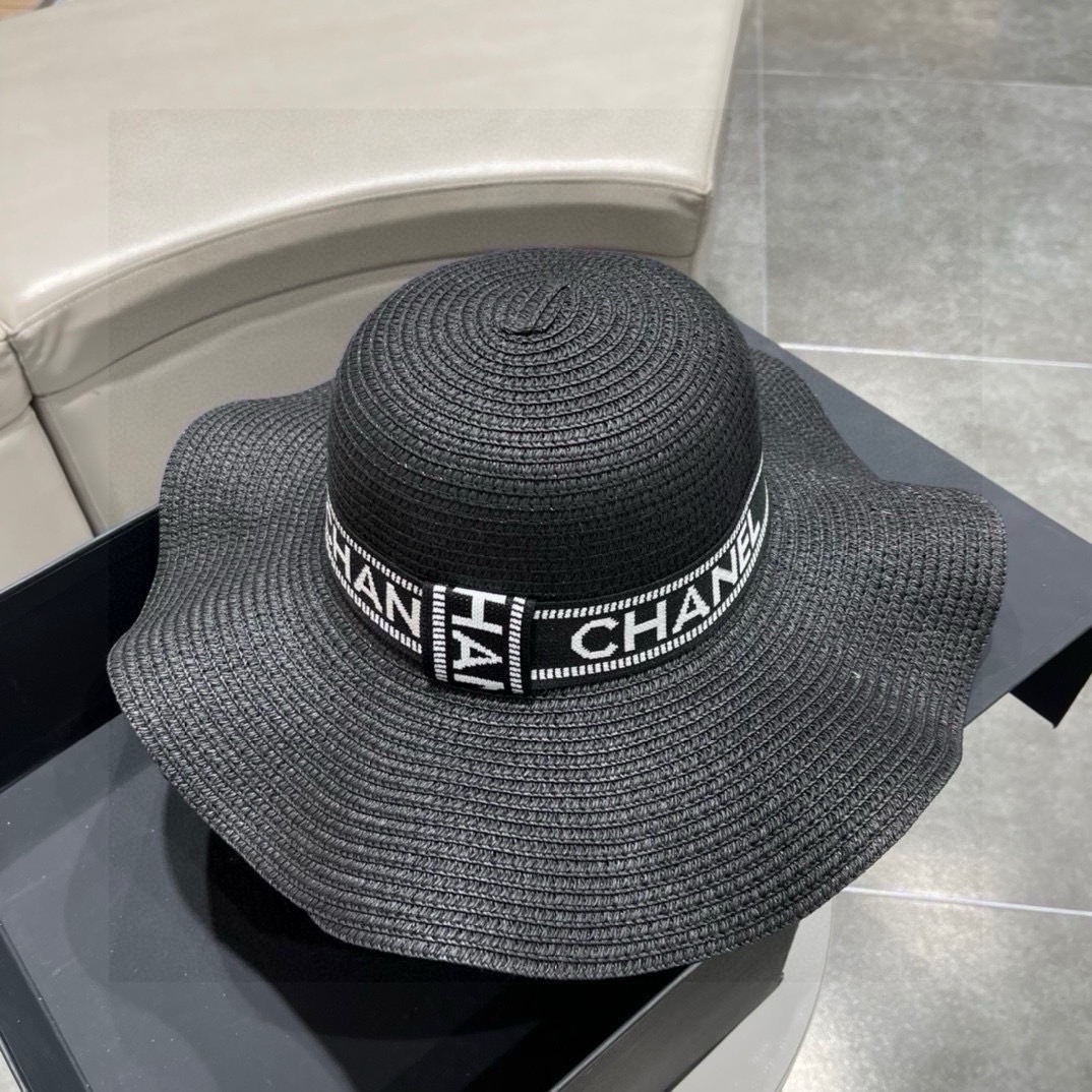 CHANEL Straw sun cap