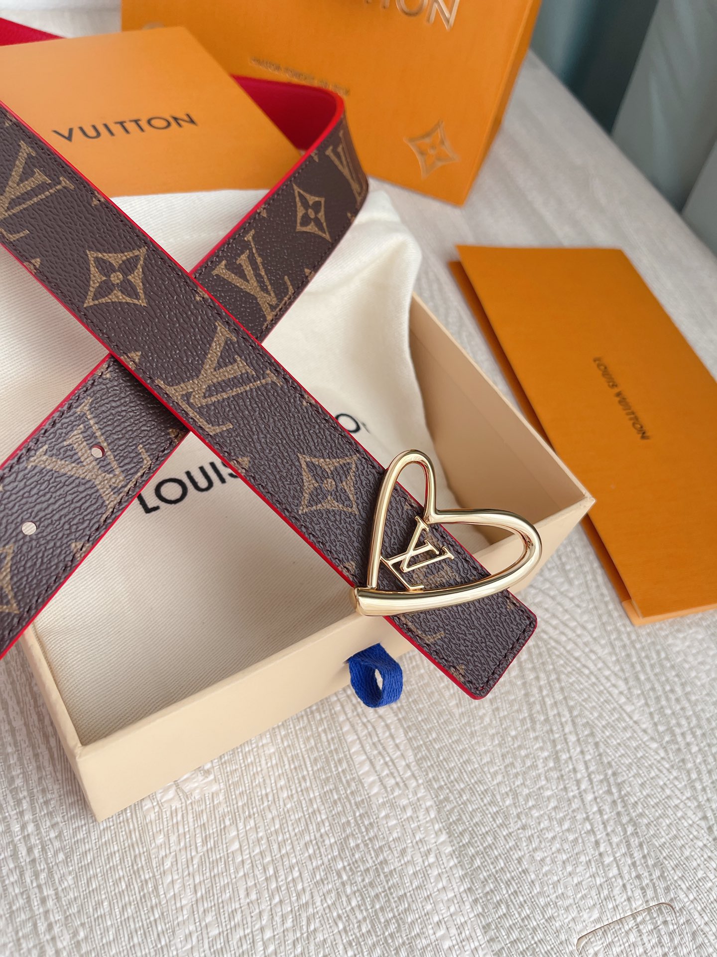lv Belt