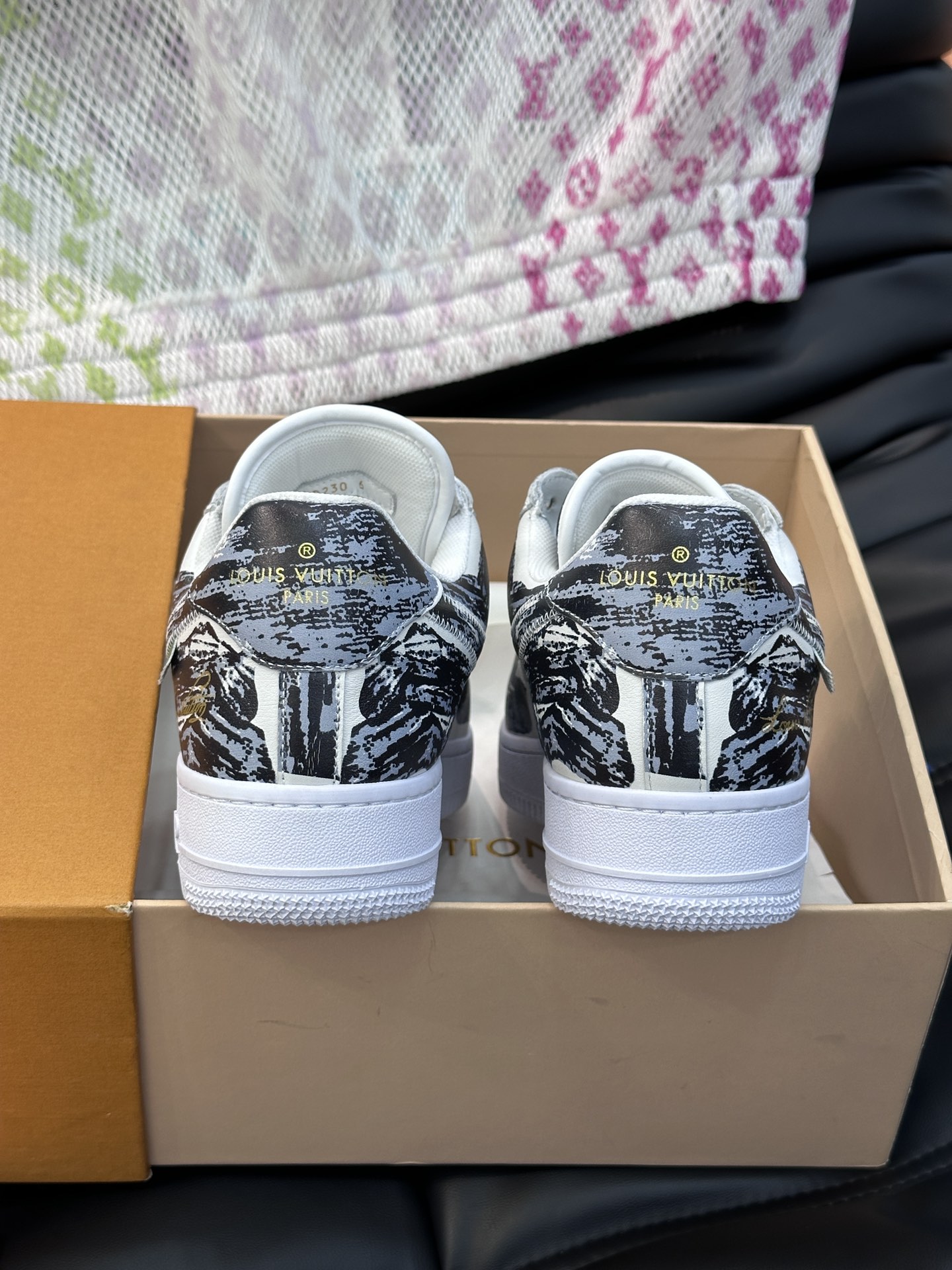 LV x nike low-top casual sneakers