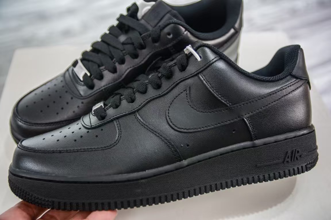 Nike Air Force 1'07 sneakers