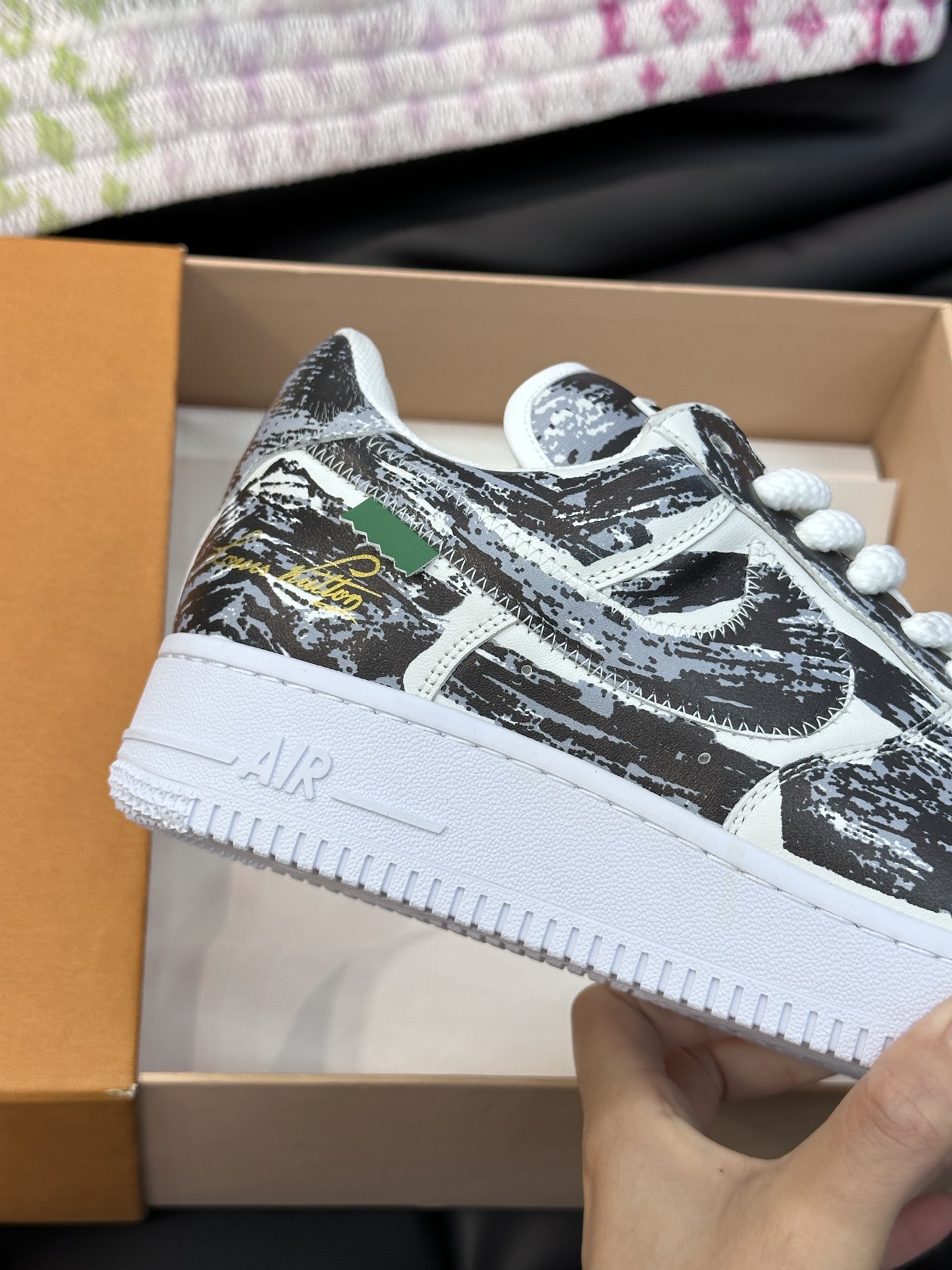 LV x nike low-top casual sneakers