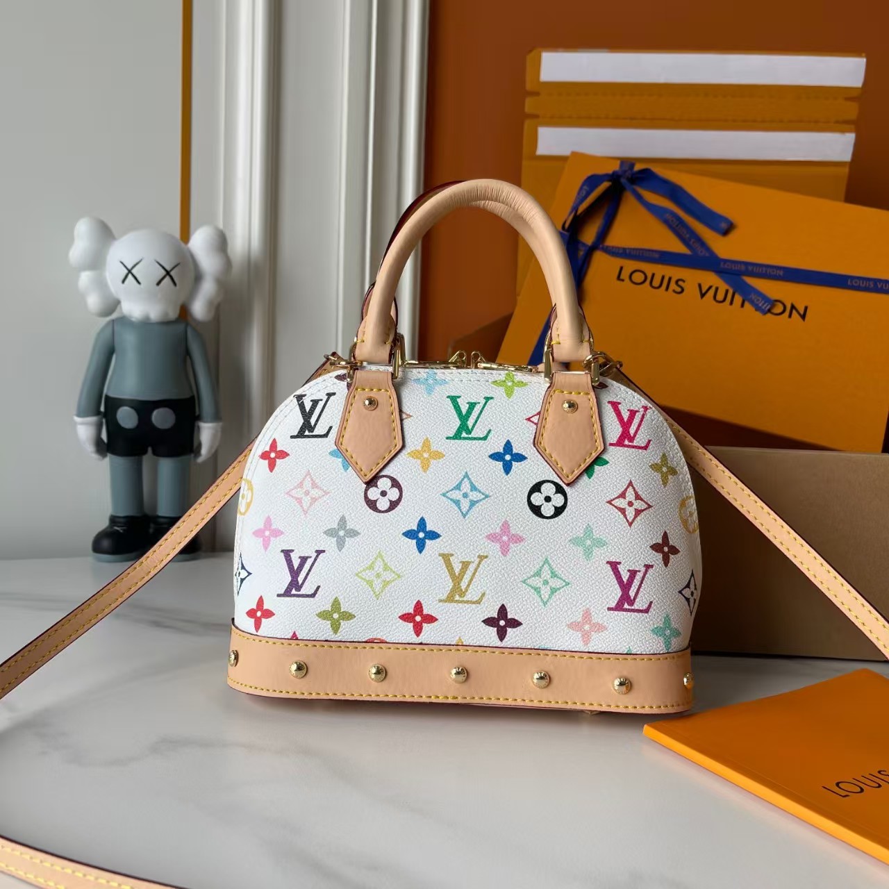 LV x TM Alma BB