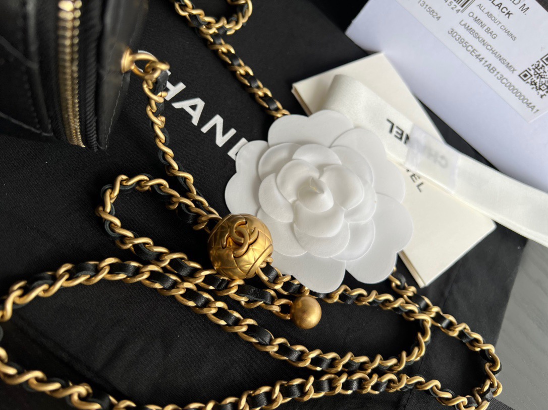 CHANEL Bag （with mirror）best quality