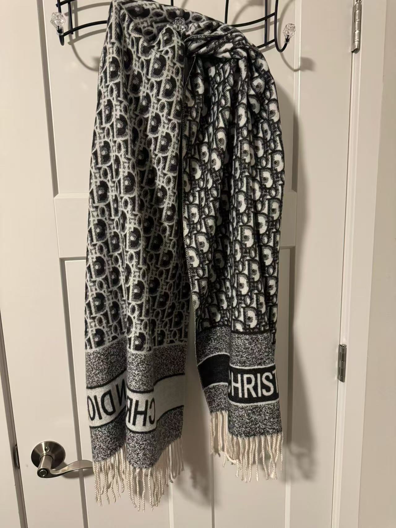 DIOR Scarf