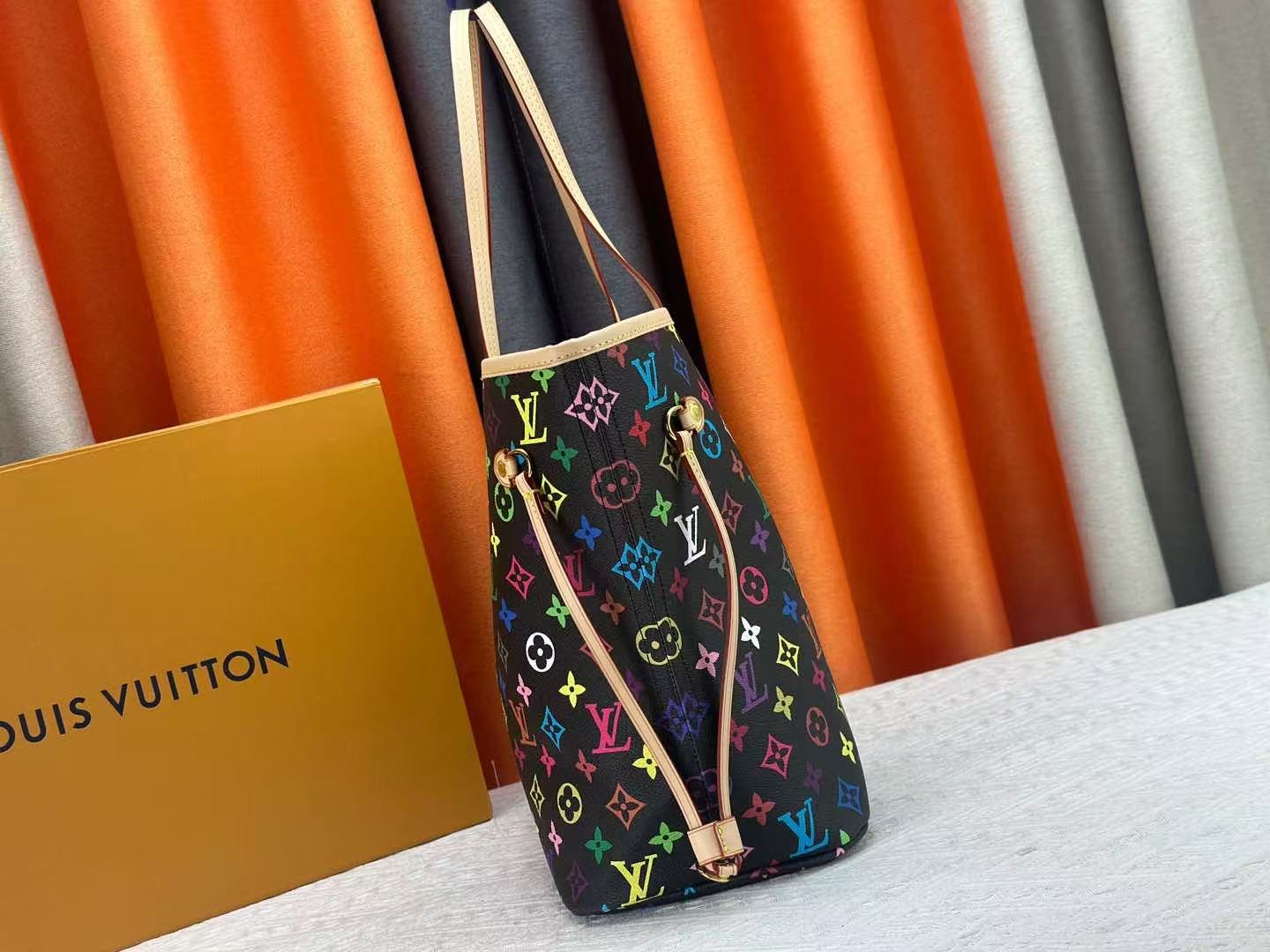 LV Neverfull Handbag