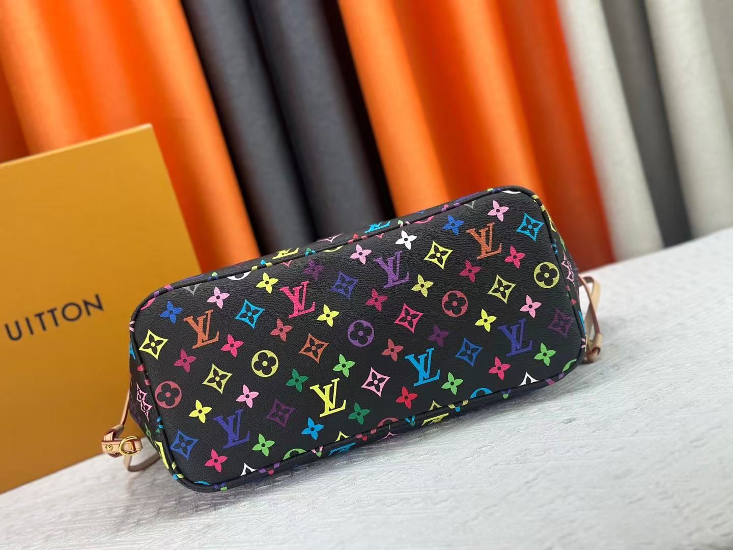 LV Neverfull Handbag