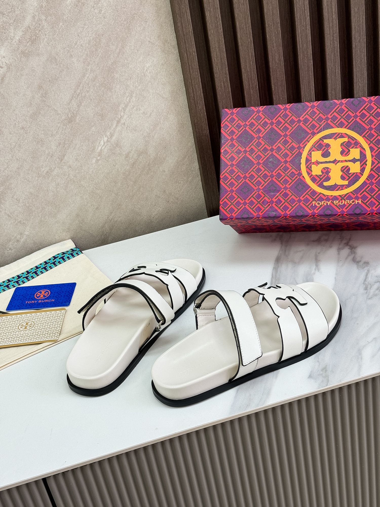 TORY BURCH Sandals