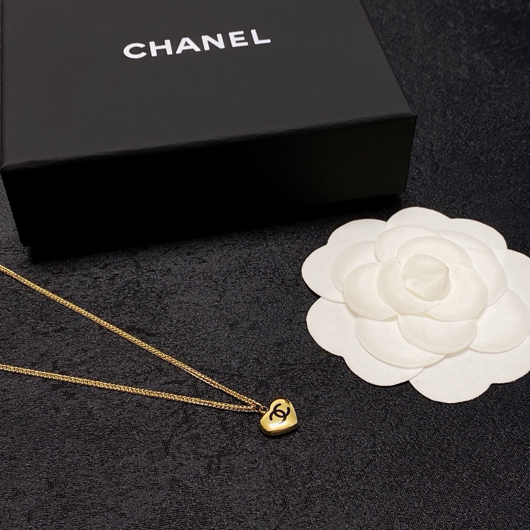 CHANEL Necklace