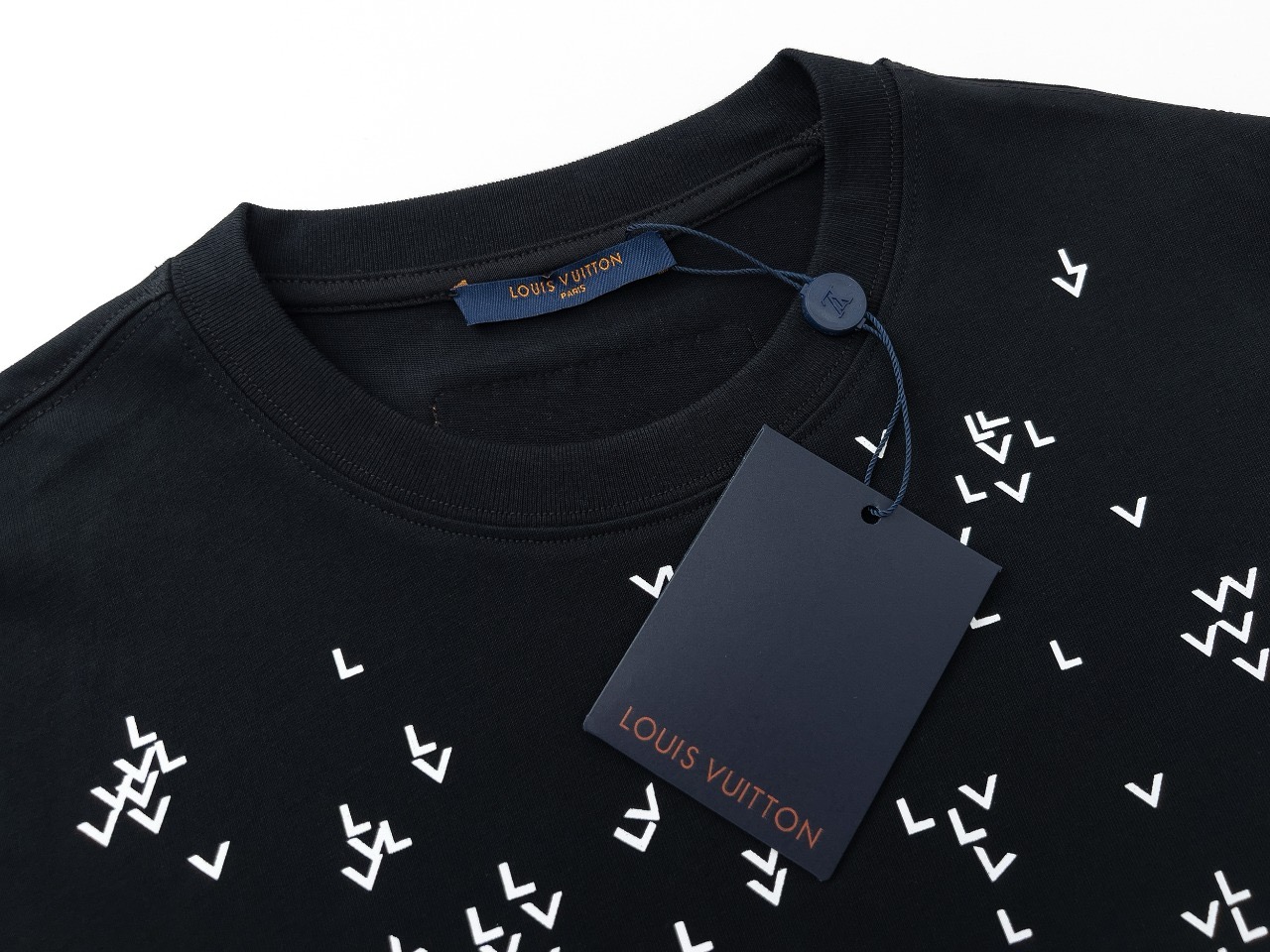 LV T shirt