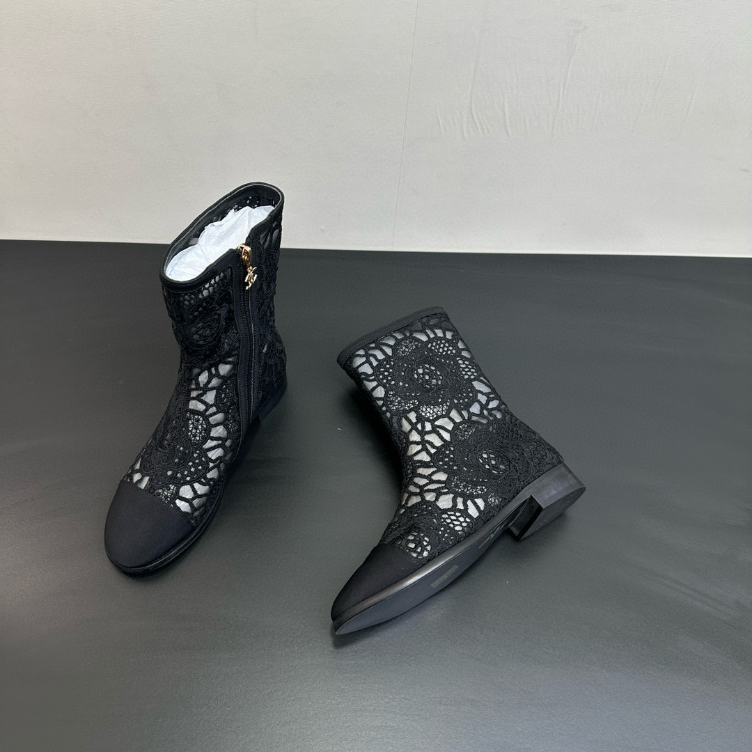 CHANEL Boots
