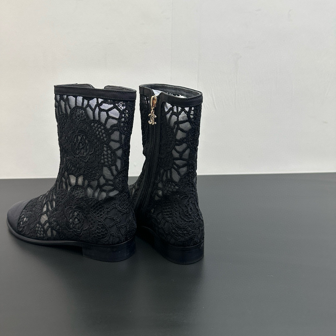 CHANEL Boots