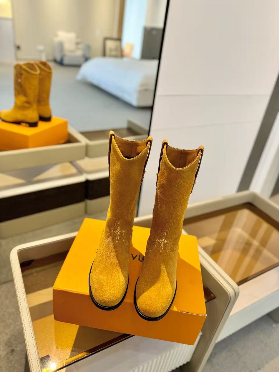 LV Boots